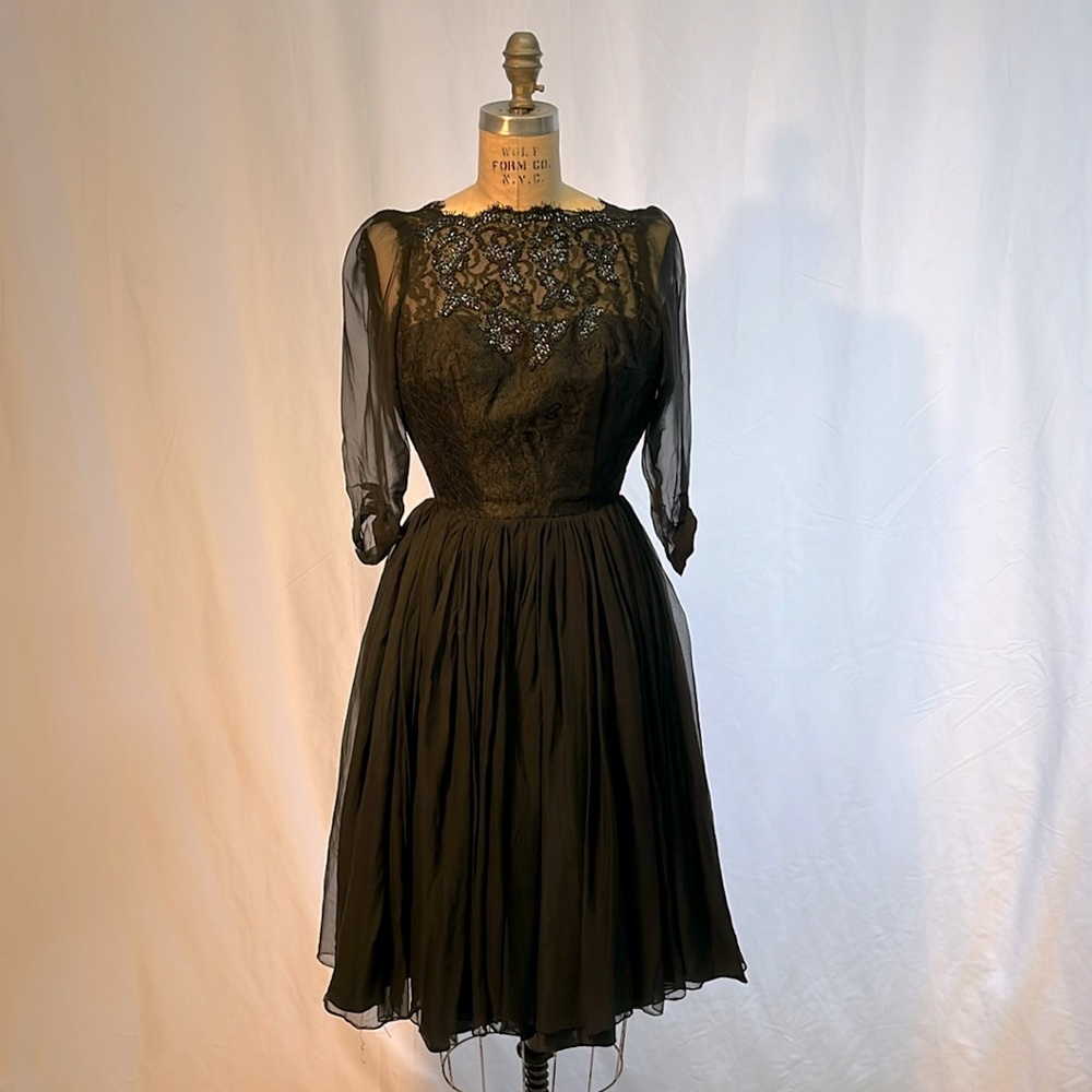1950’s Vintage Black Evening Dress w/Sequins, Beading and Lace Size XS